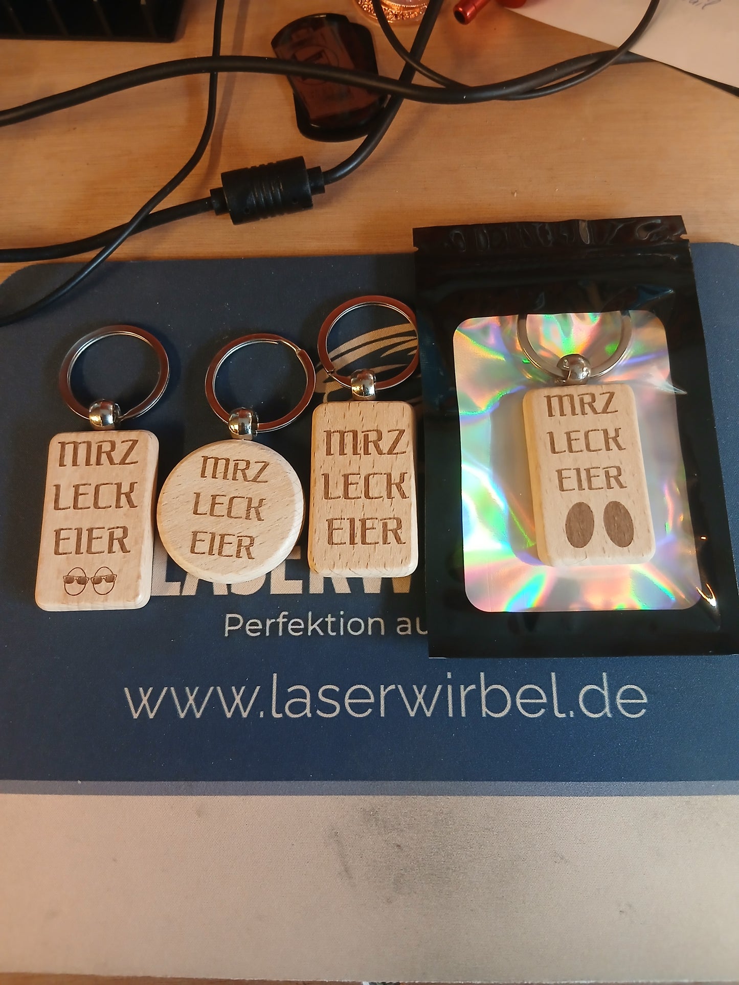 Schlüsselanhänger aus Holz – personalisiert